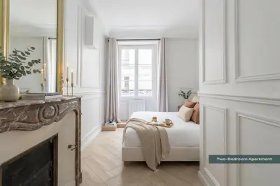 Un ou plusieurs lits dans un hébergement de l'établissement PoeticStay - Saint Lazare