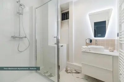 Salle de bains dans l'établissement PoeticStay - Saint Lazare