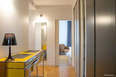 Un ou plusieurs lits dans un hébergement de l'établissement Moderne 2 pièces en plein Paris au bord de Seine