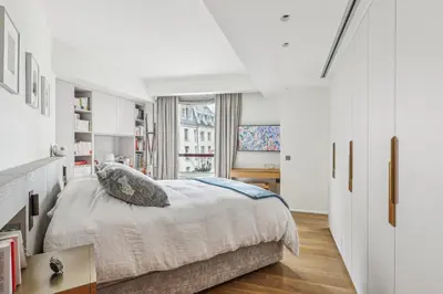 Un ou plusieurs lits dans un hébergement de l'établissement Quai des Célestins 1bdr by B'Your Home
