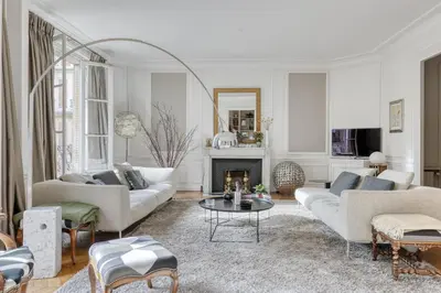 Coin salon dans l'établissement Wonderful & large flat in the 7th - Eiffel Tower