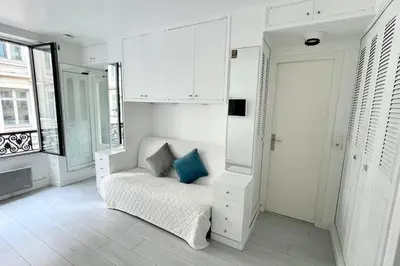 Un ou plusieurs lits dans un hébergement de l'établissement Le LONGCHAMP Paris 16 ème, New and perfectly located apartment