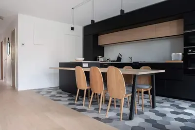 Cuisine ou kitchenette dans l'établissement Le QUAI Paris-Boulogne-île Saint Germain au calme avec parking