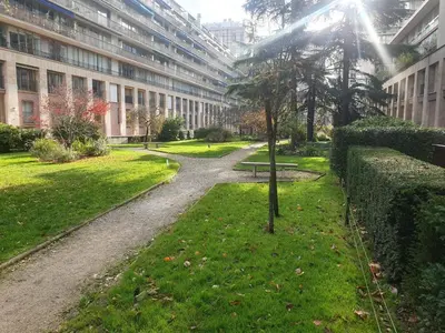 Jardin de l'établissement Appartement cosy près de la Seine