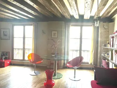 Coin salon dans l'établissement Appartement Saint-Paul Le Marais
