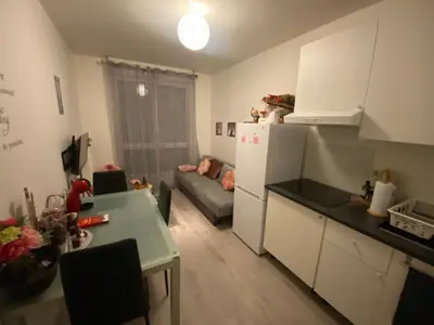 Cuisine ou kitchenette dans l'établissement Appartement meublé et cosy