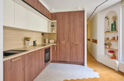 Cuisine ou kitchenette dans l'établissement Elegant central flat in Paris, near Saint Germain