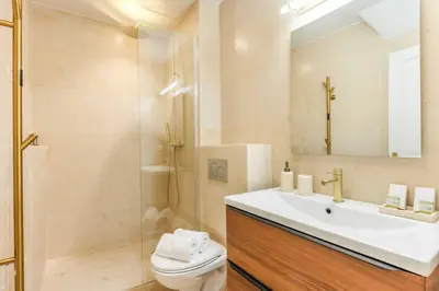 Salle de bains dans l'établissement Chic studio - 2P - Arc de Triomphe