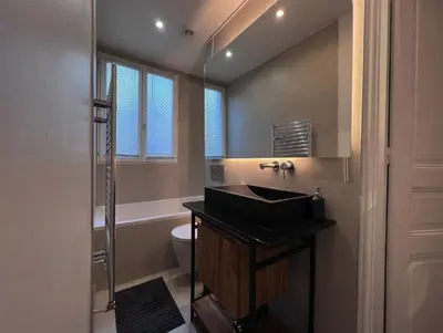 Salle de bains dans l'établissement Villa Eiffel