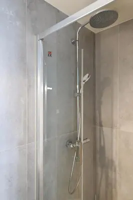 Salle de bains dans l'établissement Au cœur de Montmartre Paris lovers