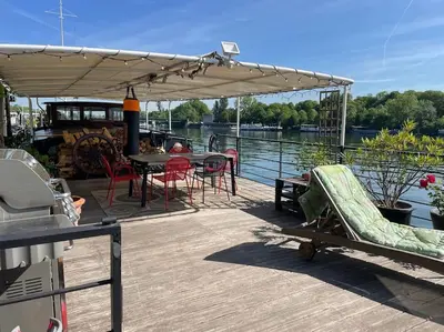 Vue sur la rivière ou le fleuve situé(e) à proximité de l'appartement