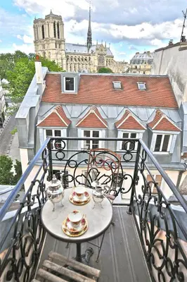 Balcon ou terrasse dans l'établissement A Balcony on Notre Dame
