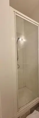 Salle de bains dans l'établissement HOTEL ABOUKIR