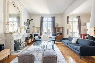 Coin salon dans l'établissement Veeve - Clichy Couture