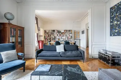 Coin salon dans l'établissement Veeve - Clichy Couture