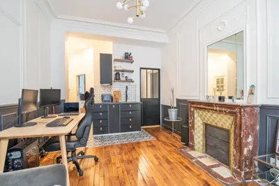 Cuisine ou kitchenette dans l'établissement Charming and cosy apartment near Montmartre and Stade de France