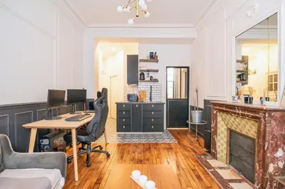 Cuisine ou kitchenette dans l'établissement Charming and cosy apartment near Montmartre and Stade de France