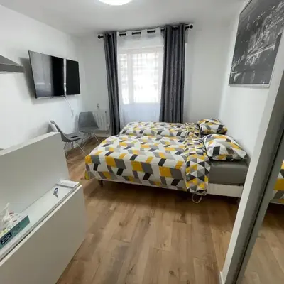 Appartement au Pied du Metro Mairie de Clichy L13