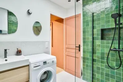 Salle de bains dans l'établissement Charming love nest in Paris