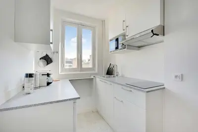 Cuisine ou kitchenette dans l'établissement Cosy apartment - 1BR-2P - Near Champs-de-Mars