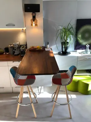 Cuisine ou kitchenette dans l'établissement Charming house, calm garden in the center of Paris