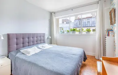 Un ou plusieurs lits dans un hébergement de l'établissement Awesome Apartment In Paris With Wifi