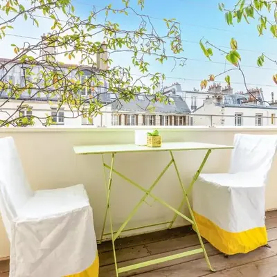 Awesome Apartment In Paris With Wifi