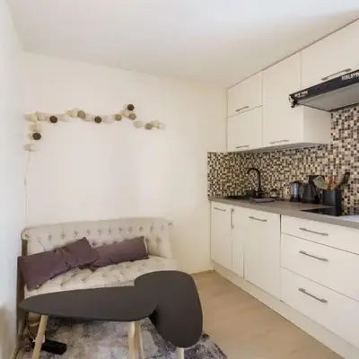 Central & Stylish 1BD Duplex w GardenMontmartre!