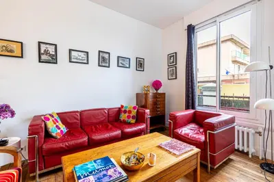 Coin salon dans l'établissement GuestReady - Séjour Familial à Montrouge