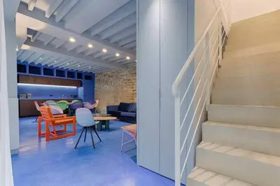 Coin salon dans l'établissement Les Halles - Luxurious & colorful 4BD for 16 guest