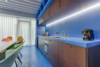 Cuisine ou kitchenette dans l'établissement Les Halles - Luxurious & colorful 4BD for 16 guest