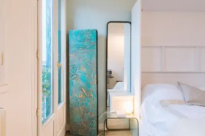 Un ou plusieurs lits dans un hébergement de l'établissement Stylish & Central Studio Apartment Ménilmontant!