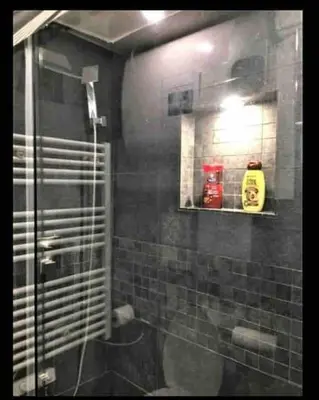 Salle de bains dans l'établissement St Michel studio