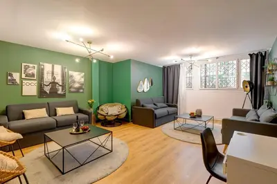Coin salon dans l'établissement 370 Anthony - Superbe Appartement à Paris
