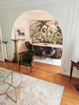 Coin salon dans l'établissement Grand Appartement Paris 16ème