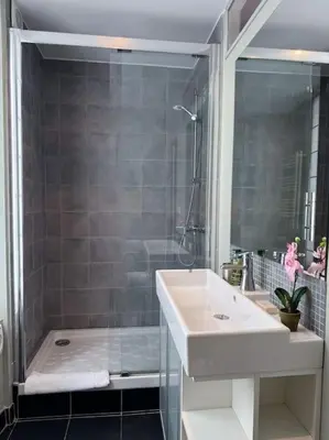 Salle de bains dans l'établissement Studio cosy au cœur de Paris