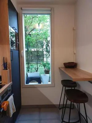 Balcon ou terrasse dans l'établissement Charmant 2 pièces, au calme (meublé classé)