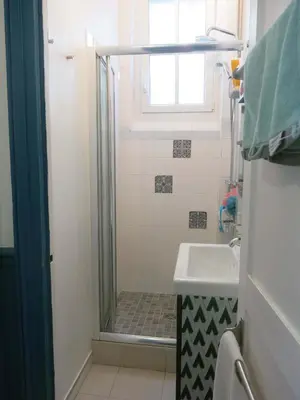Salle de bains dans l'établissement Appartement General Leclerc CityCosy