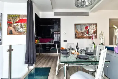 Cuisine ou kitchenette dans l'établissement 257 Suite Pouchet - Superbe Appartement à Paris