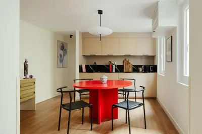 Cuisine ou kitchenette dans l'établissement Edgar Suites Marais - Temple