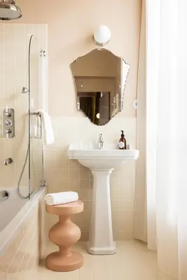 Salle de bains dans l'établissement Le Charmant Hôtel