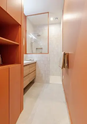 Salle de bains dans l'établissement Appartement 50 m² lumineux et refait à neuf