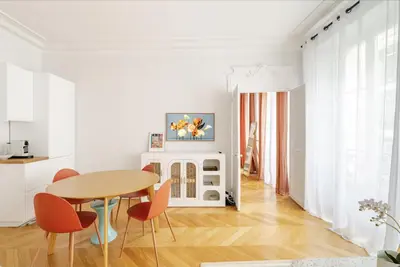 Cuisine ou kitchenette dans l'établissement Appartement 50 m² lumineux et refait à neuf
