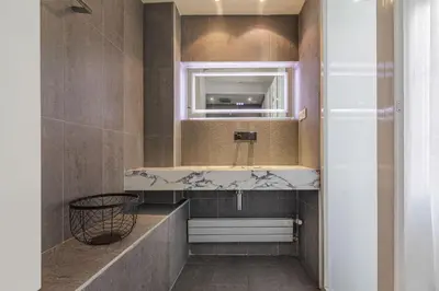 Salle de bains dans l'établissement Albenate