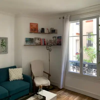 Appartement de charme à proximité des puces
