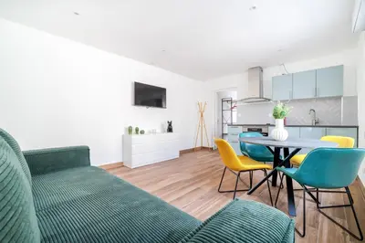 Cuisine ou kitchenette dans l'établissement Perfect flat for 4 people #7
