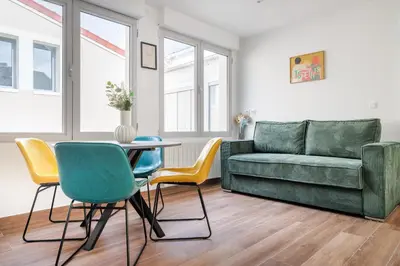 Coin salon dans l'établissement Perfect flat for 4 people #7