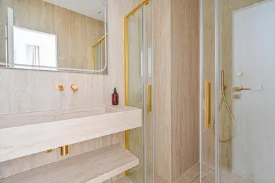 Salle de bains dans l'établissement Lovely & Exclusive Parisian Flat