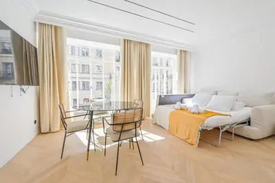 Coin salon dans l'établissement Lovely & Exclusive Parisian Flat