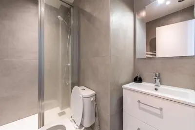 Salle de bains dans l'établissement Bail mobilité - Appartement pour voyages d'affaires et d'études